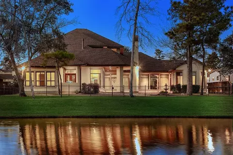 6719 Pennwell Dr, Spring, TX 77389 photo 1