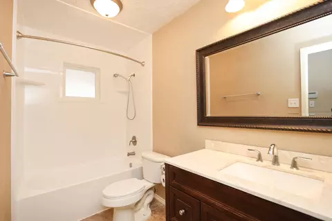 Bath - 9511 Dornoch Dr, Spring, TX 77379 photo 2 of 4