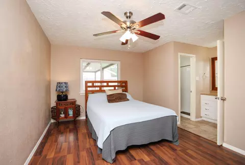Bedroom - 9511 Dornoch Dr, Spring, TX 77379 photo 4 of 6