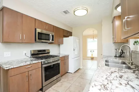 Kitchen - 9511 Dornoch Dr, Spring, TX 77379 photo 3 of 5