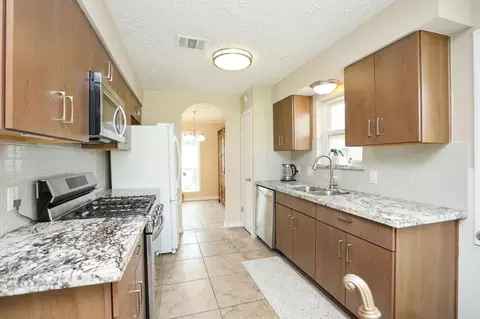Kitchen - 9511 Dornoch Dr, Spring, TX 77379 photo 2 of 5