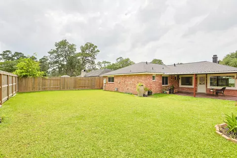 Exterior - 9511 Dornoch Dr, Spring, TX 77379 photo 7 of 9