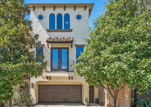 2601 Bevis St #E, Houston, TX 77008