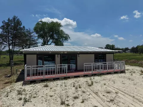 1316 E Titus St, Mexia, TX 76667