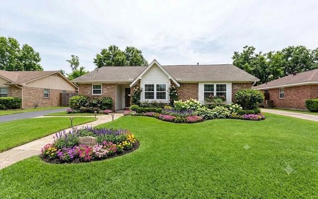 14207 Foxford Way, Houston, TX 77015