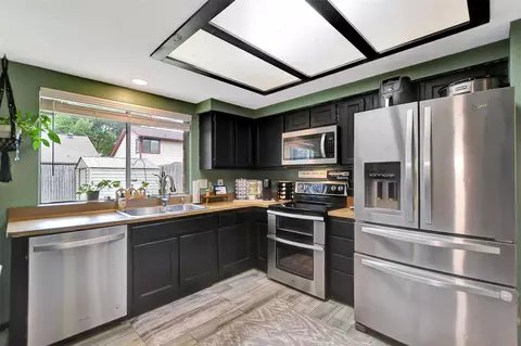 Kitchen - 18415 Hazycrest Dr, Spring, TX 77379 photo 4 of 4