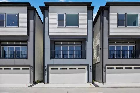 1935 Knoll Square Dr, Houston, TX 77080