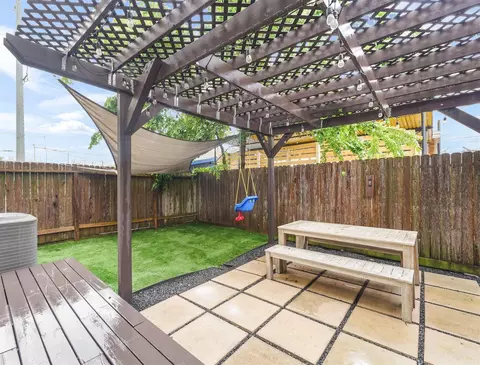 1309 Laird St #A, Houston, TX 77008