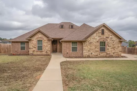 485 Highland Pl, Hallsville, TX 75650