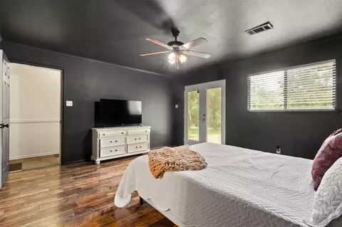 Bedroom - 4508 County Road 502d, Sweeny, TX 77480 photo 3 of 6