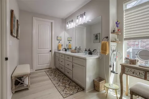 Bath - 16 Westwood Dr W, Trinity, TX 75862 photo 1 of 8