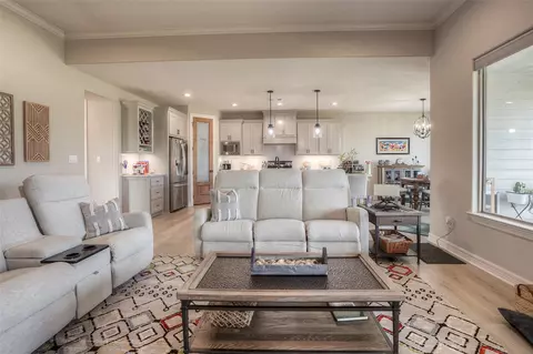 Living - 16 Westwood Dr W, Trinity, TX 75862 photo 3 of 6