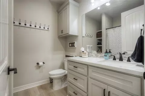 Bath - 16 Westwood Dr W, Trinity, TX 75862 photo 8 of 8