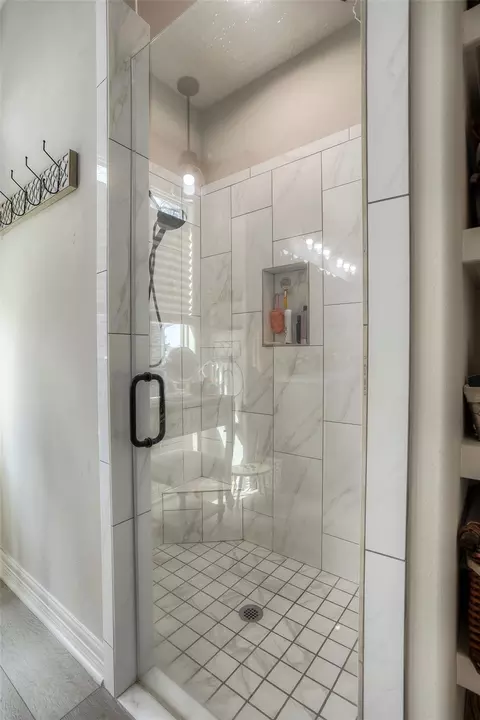 Bath - 16 Westwood Dr W, Trinity, TX 75862 photo 5 of 8