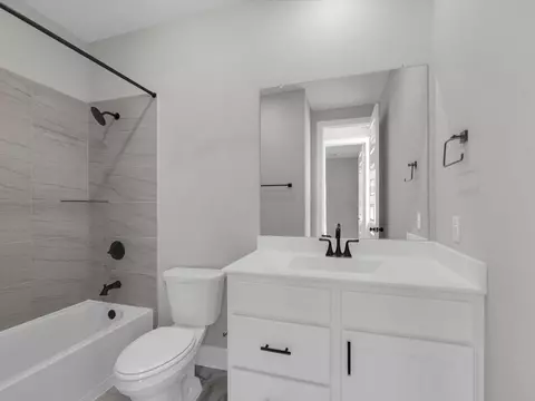 Bath - 22618 Ruby Forest Rd, Tomball, TX 77377 photo 3 of 4