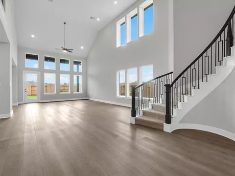 Living - 22618 Ruby Forest Rd, Tomball, TX 77377 photo 3 of 3