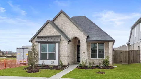 12010 Perch Dr, Mont Belvieu, TX 77523