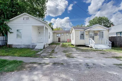904 Panama St, Houston, TX 77009