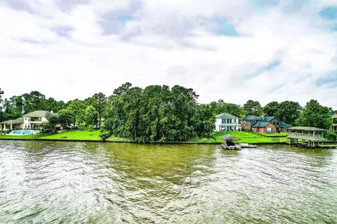 19327 Aquatic Dr, Houston, TX 77346
