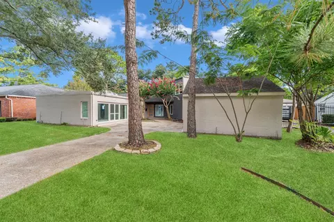 10722 Ella Lee Ln, Houston, TX 77042