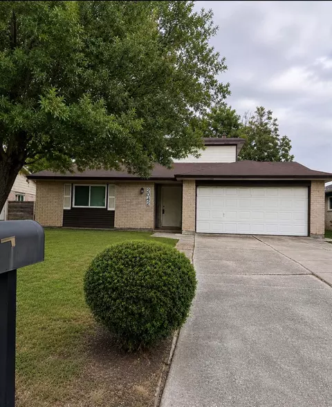 2042 Bridge Cross Ln, Houston, TX 77067