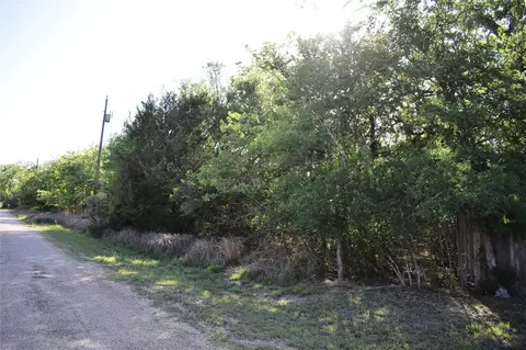 511 Deer Run Trl, Somerville, TX 77879