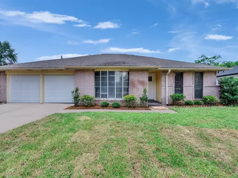 11010 Whittingham Ln, Houston, TX 77099
