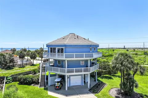 14450 Spyglass Cir, Galveston, TX 77554