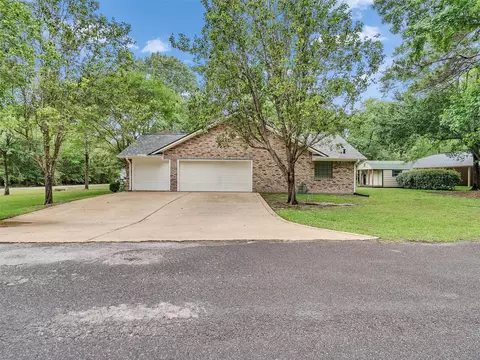 Exterior - 195 Coral Gables, Trinity, TX 75862 photo 10 of 12