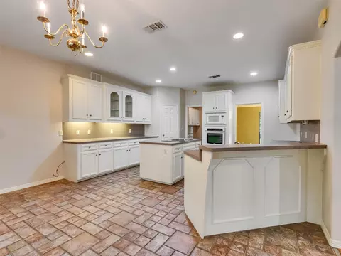 Kitchen - 195 Coral Gables, Trinity, TX 75862 photo 5 of 7