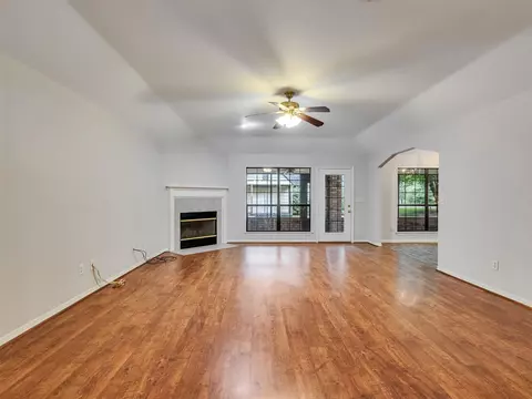 Living - 195 Coral Gables, Trinity, TX 75862 photo 4 of 4