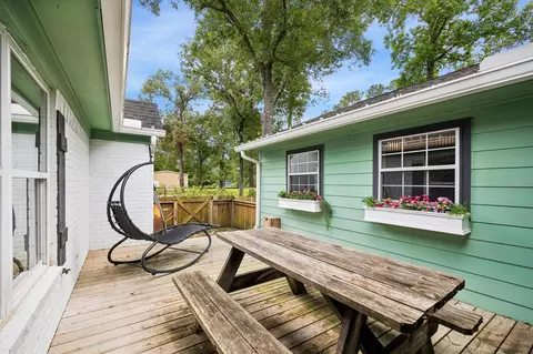 Exterior - 15432 Esther Dr, Conroe, TX 77384 photo 5 of 9