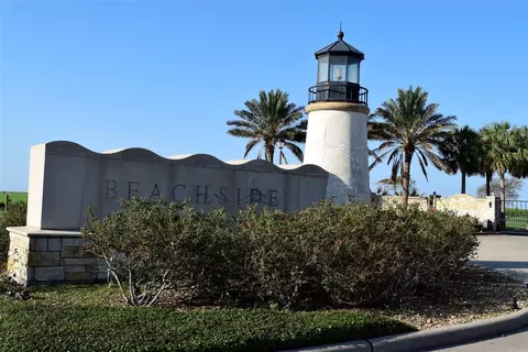 3161 Palacios Bay Dr, Palacios, TX 77465