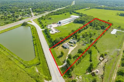 View/Area - 302 Britt Bailey Blvd, Angleton, TX 77515 photo 5 of 8