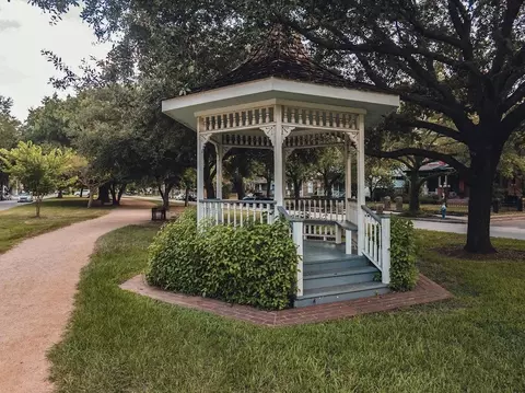 Other - 701 E 17th St, Houston, TX 77008 photo 4 of 4