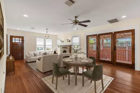 Living - 701 E 17th St, Houston, TX 77008 photo 2 of 2