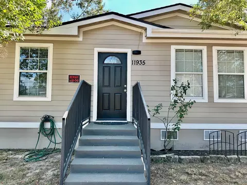 11935 Greenspark Ln, Houston, TX 77044
