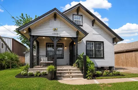 1305 Munger St, Houston, TX 77023