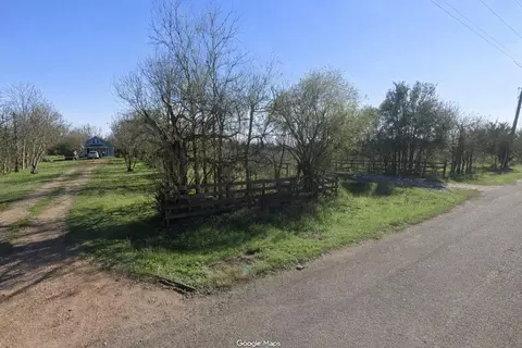 322 Mixville Rd, Sealy, TX 77474
