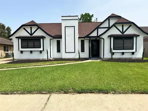 1601 Washington Dr, Deer Park, TX 77536