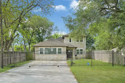 1004 Bonnie St, South Houston, TX 77587