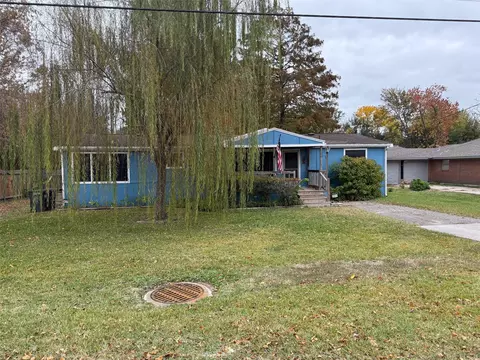2611 Lilac St, Pasadena, TX 77503