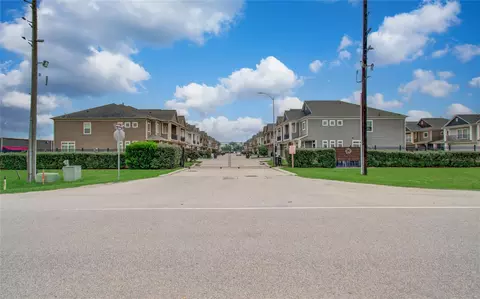 16619 Oasis Meadow Ln, Richmond, TX 77407