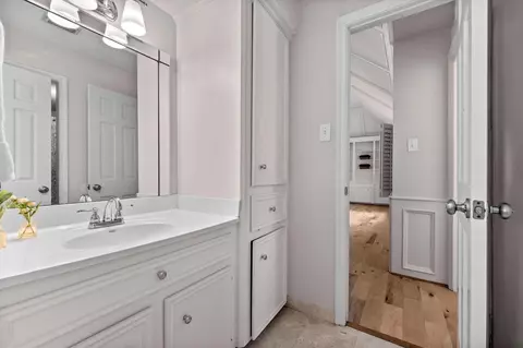 Bath - 9527 Enstone Cir, Spring, TX 77379 photo 6 of 6