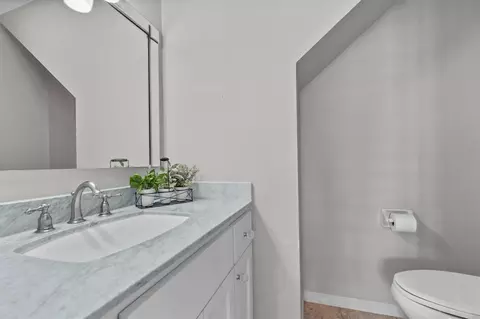 Bath - 9527 Enstone Cir, Spring, TX 77379 photo 1 of 6
