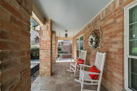 Exterior - 9527 Enstone Cir, Spring, TX 77379 photo 4 of 9