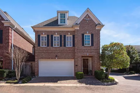 2211 Augusta Dr #25, Houston, TX 77057