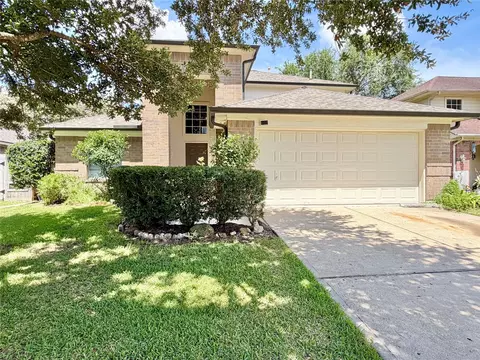 3510 Burkett Dr, La Porte, TX 77571