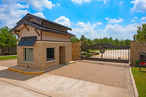 View/Area - 392 Connemara Dr, Spring, TX 77382 photo 2 of 7