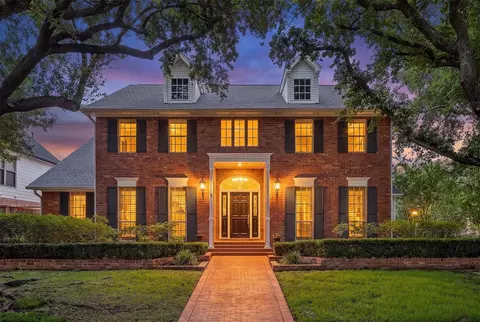 12155 Maple Rock Dr, Houston, TX 77077